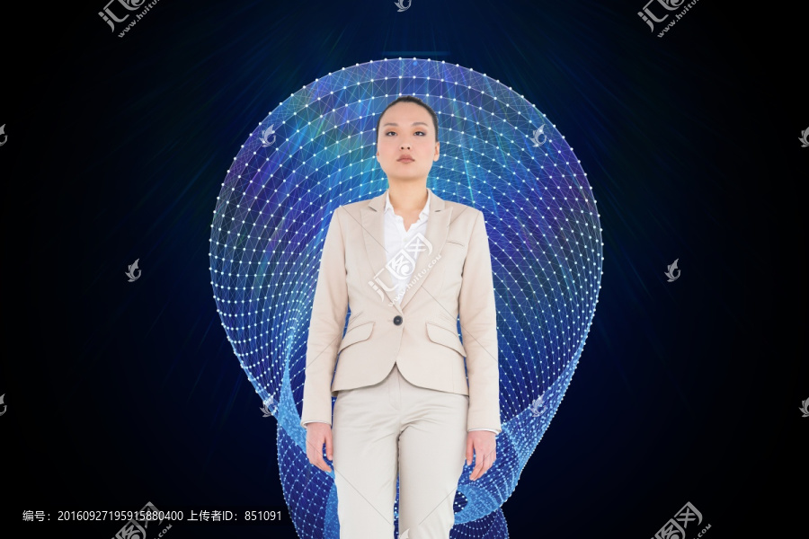 嚴(yán)肅的商人看著鏡頭的復(fù)合形象