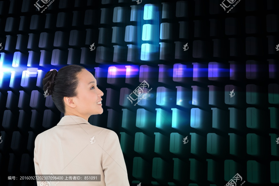 微笑的亞洲商人的復合圖像