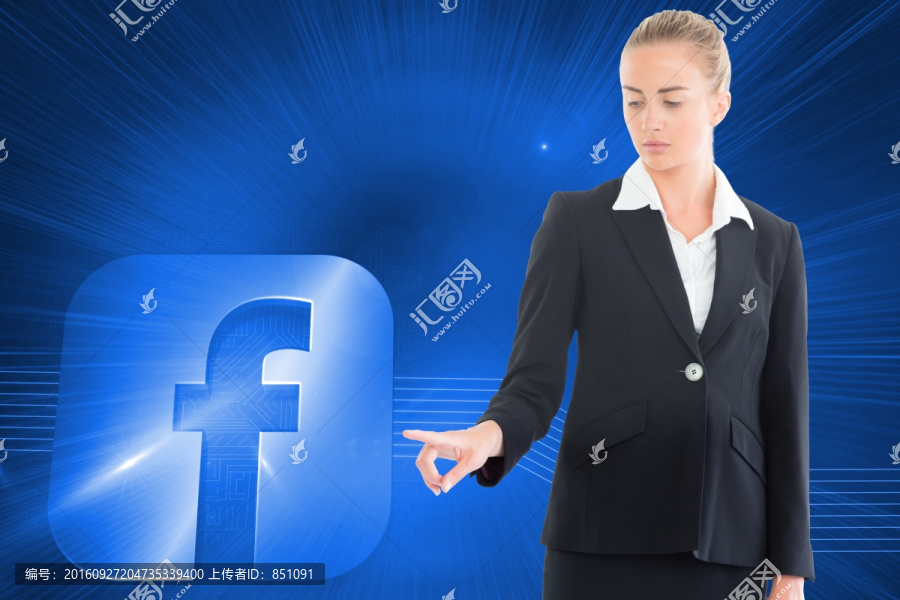 金發(fā)女商人指出兩者復(fù)合圖像