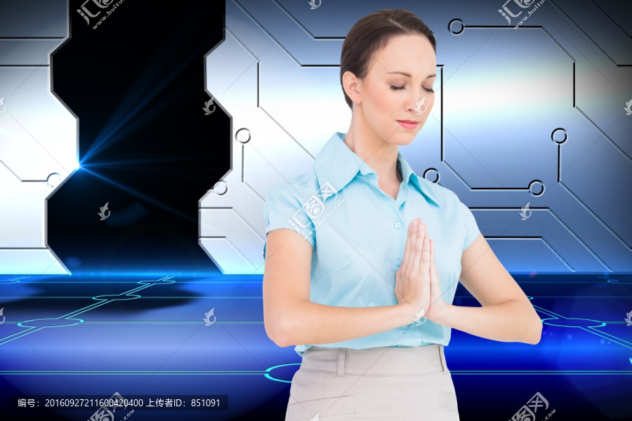 女人雙手合十的復(fù)合形象