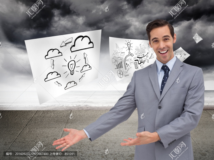 商人看著鏡頭微笑的復(fù)合形象