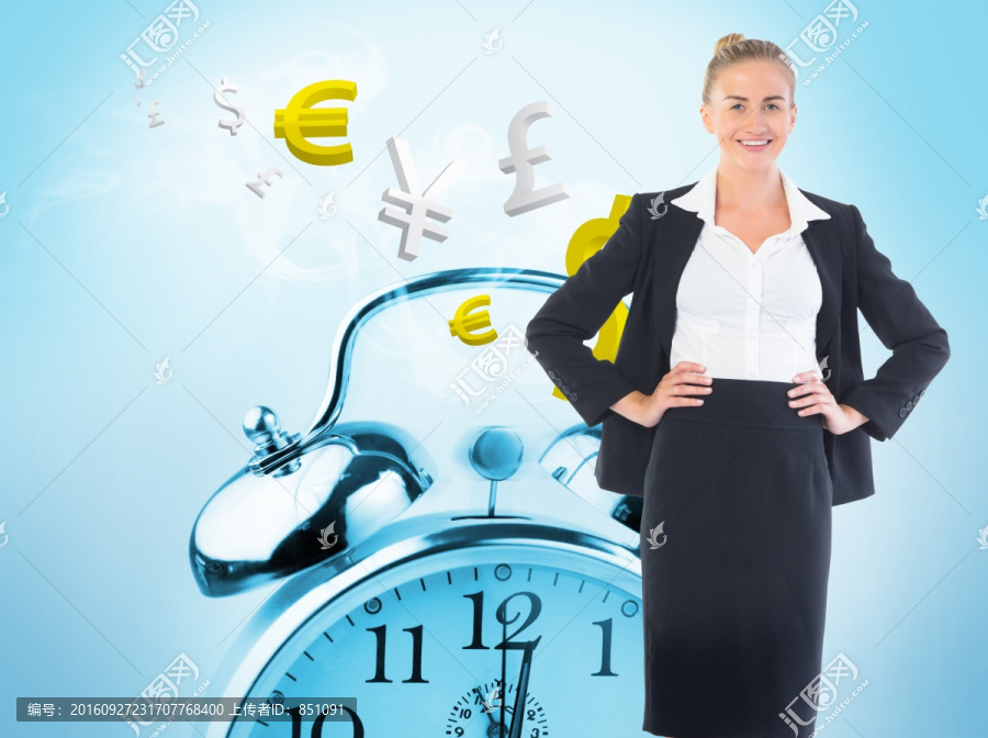 金發(fā)女商人站著的復(fù)合圖像