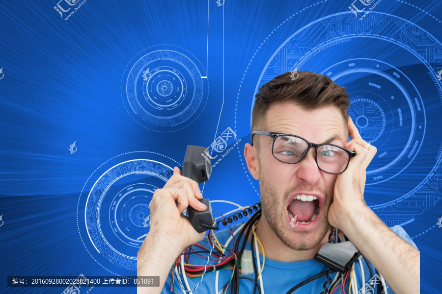 男人拿著電話的復(fù)合形象