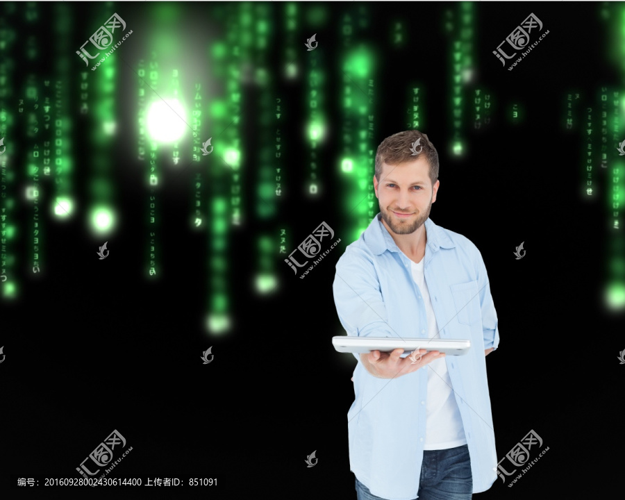 商人單手拿著平板電腦的復(fù)合形象