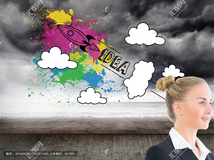 金發(fā)女商人抱著平板復合圖像