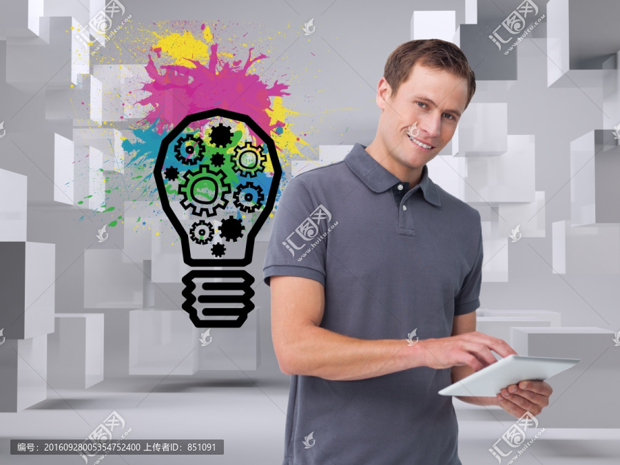 商人拿著平板電腦的復(fù)合形象