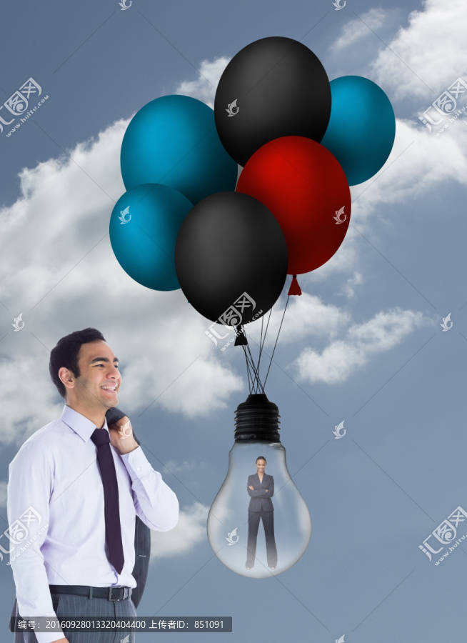 微笑商人站的復(fù)合形象