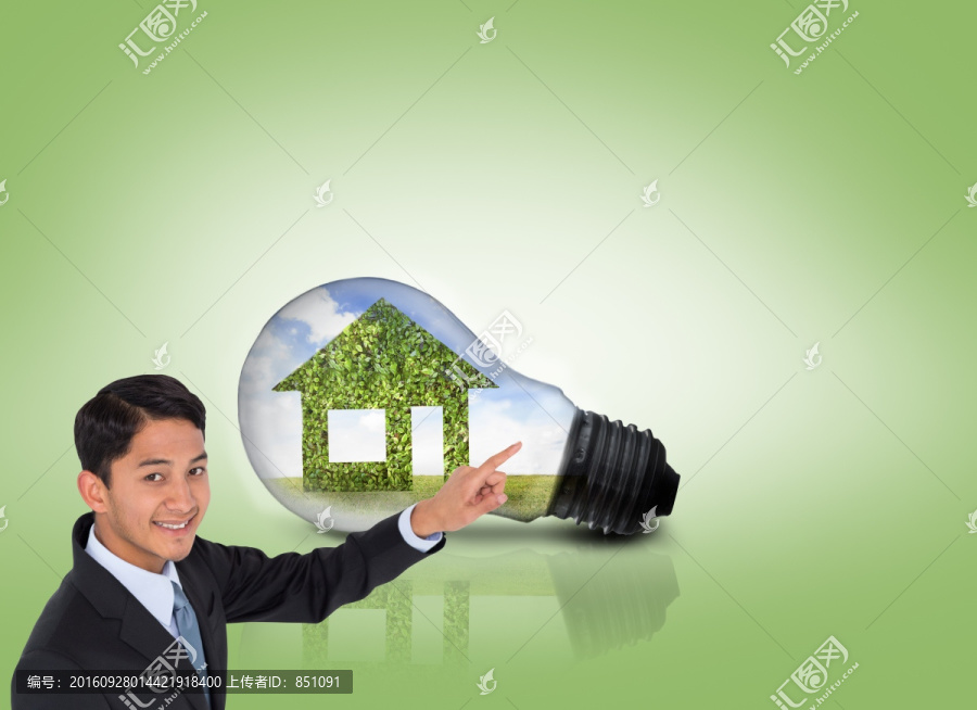 面帶微笑的亞洲商人的組合形象