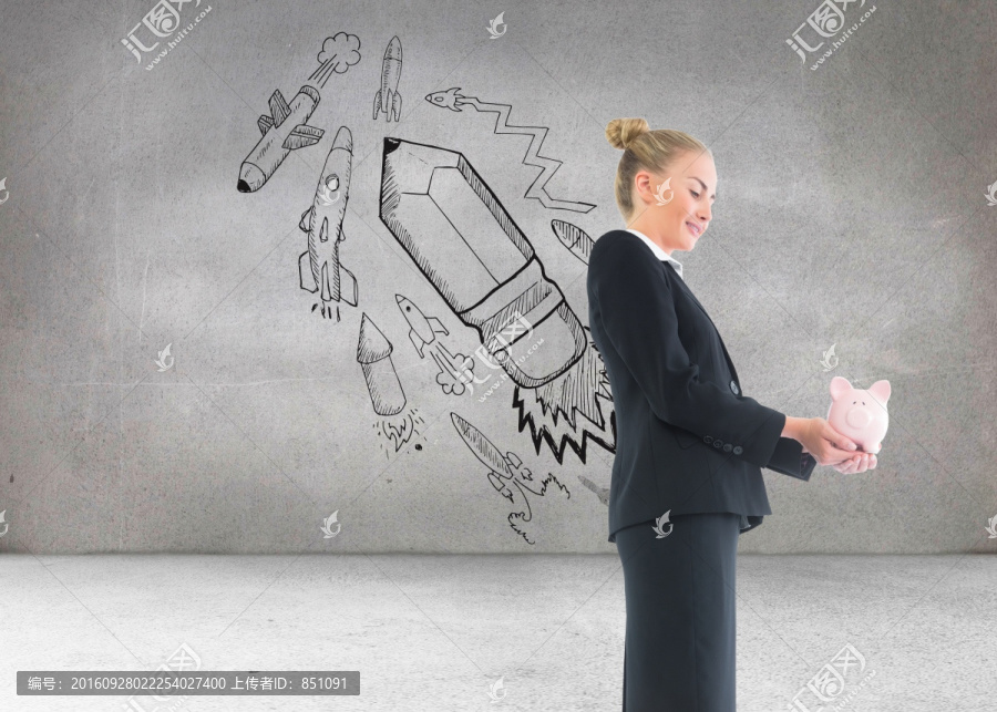金發(fā)女商人抱著存錢罐的復(fù)合圖像