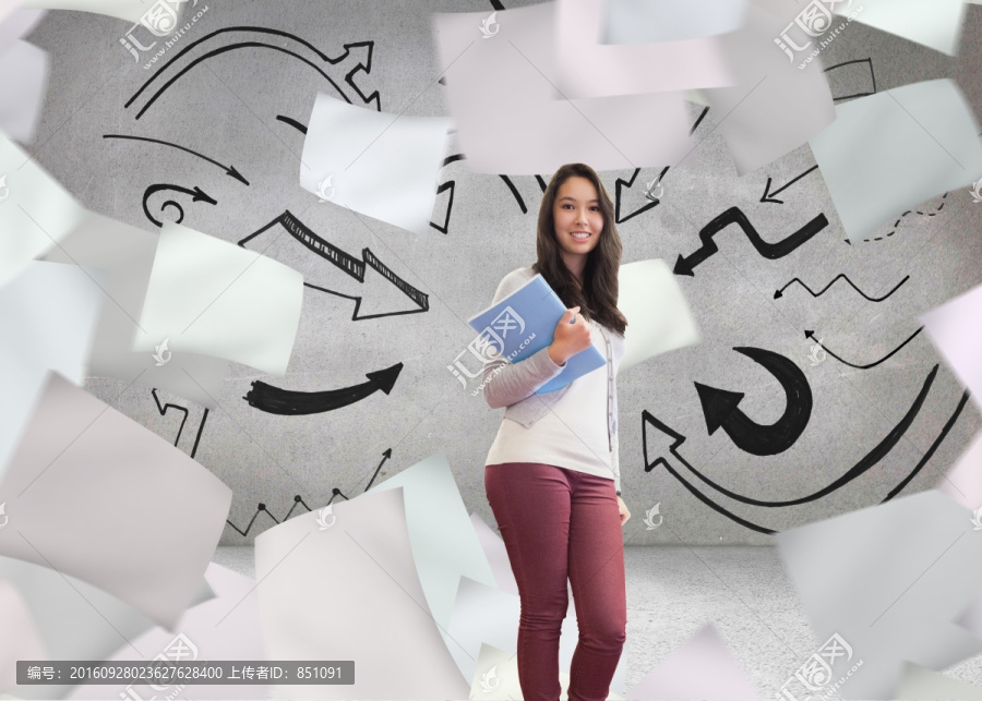 女商人抱著筆記本電腦的復(fù)合形象