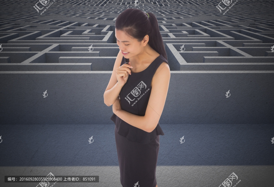 女商人微笑著的復(fù)合形象