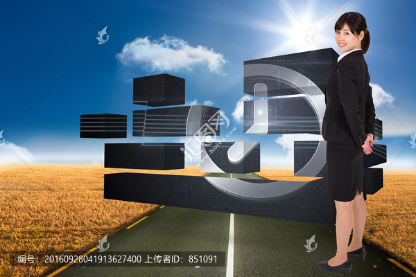 女商人側(cè)身微笑著的復(fù)合形象