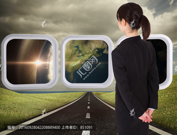 女商人背對著鏡頭的復(fù)合形象