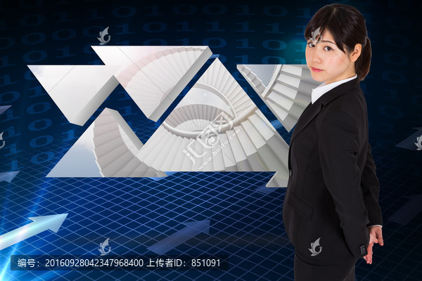 女商人側(cè)身看著鏡頭的復(fù)合形象