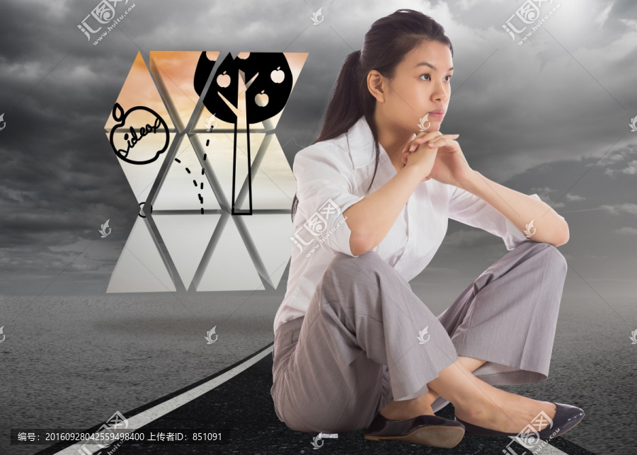 女商人盤(pán)腿思考的復(fù)合形象