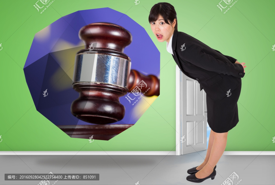 女商人彎著腰的復(fù)合形象