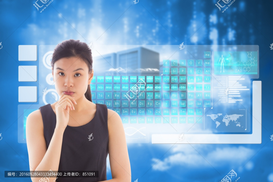 女人托著下巴思考的復(fù)合形象