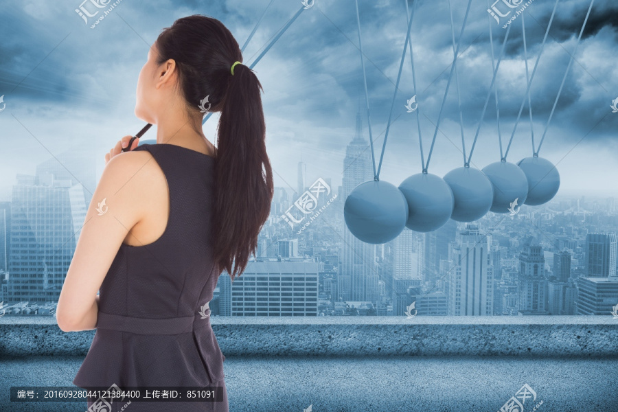 女商人背對(duì)著鏡頭的復(fù)合形象