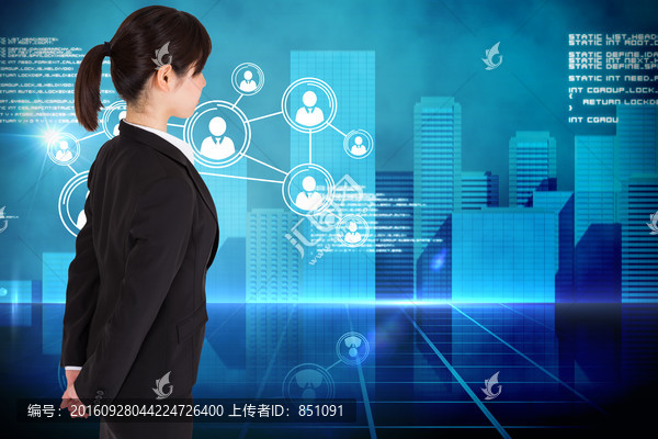 女人背對著鏡頭的復(fù)合形象