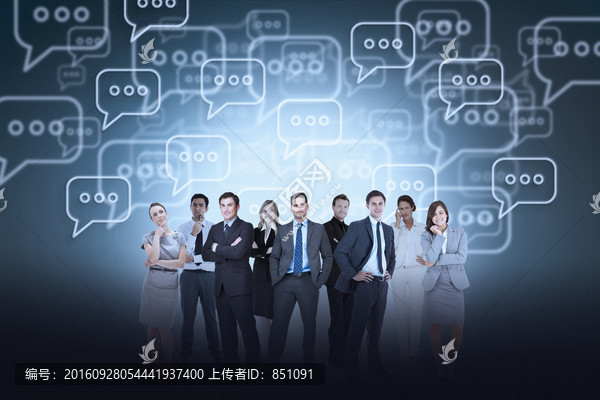商業(yè)團隊看著鏡頭的復合形象