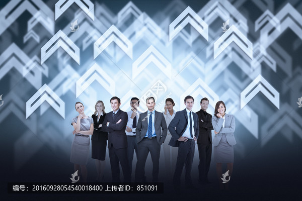 商業(yè)團(tuán)隊(duì)看著鏡頭的復(fù)合形象