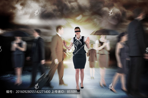 女商人蒙著眼睛的復(fù)合形象