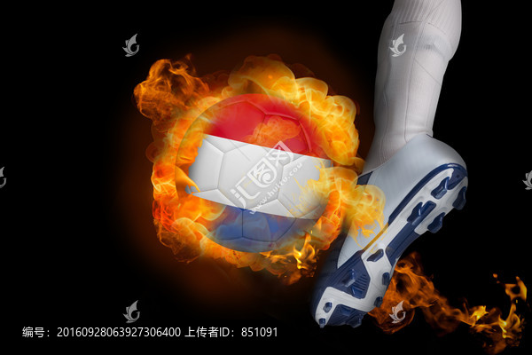 足球運(yùn)動(dòng)員踢球的復(fù)合形象