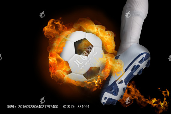 足球運(yùn)動(dòng)員踢球的復(fù)合形象