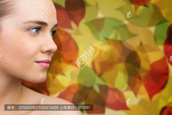 女人側(cè)臉微笑著的復(fù)合形象
