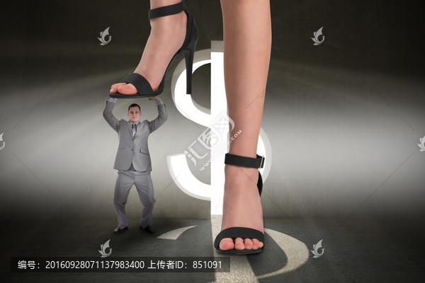 商人抬著腳的復合形象