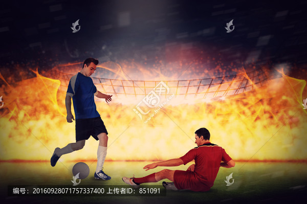 足球運(yùn)動員踢球的復(fù)合形象