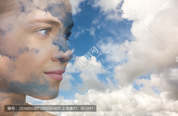 女人側(cè)臉看著前方的復(fù)合形象