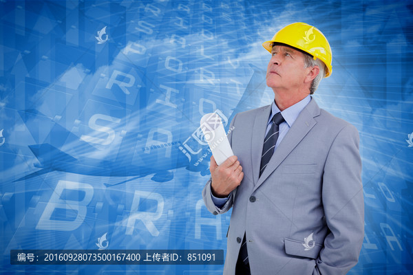 建筑師戴著安全帽的復(fù)合形象