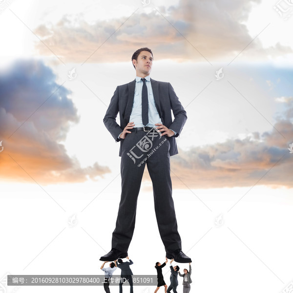 商務(wù)團(tuán)隊(duì)抬著老板的復(fù)合形象