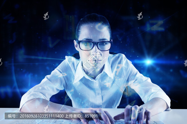 女商人戴著眼鏡的復(fù)合形象