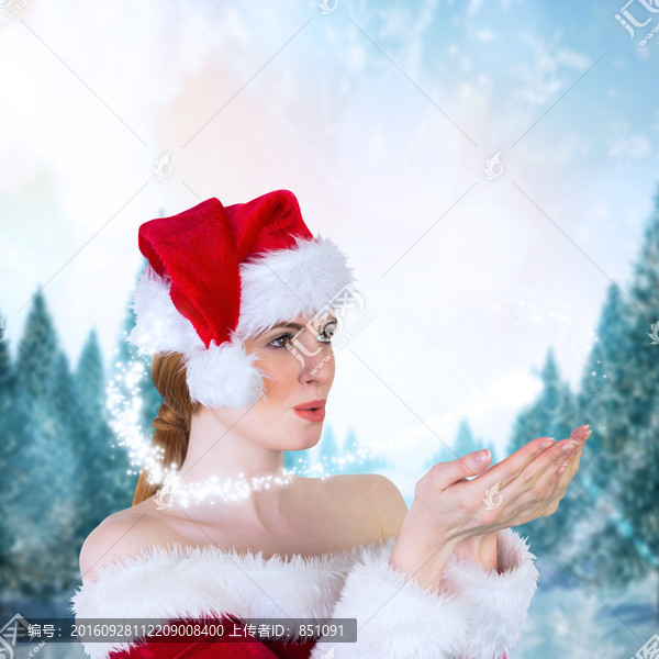 漂亮女人吹著氣的復(fù)合形象