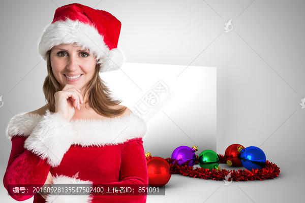 女人穿著圣誕裝的復(fù)合形象