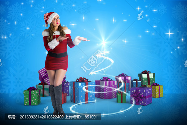 漂亮女孩穿著圣誕裝的復(fù)合形象