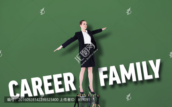 商業(yè)團(tuán)隊(duì)抬著老板的復(fù)合形象