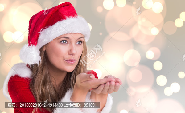 金發(fā)女人伸出手掌的復(fù)合形象