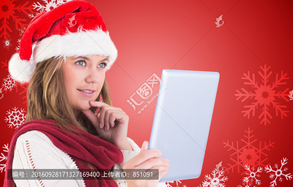 女人拿著平板電腦思考的復(fù)合形象