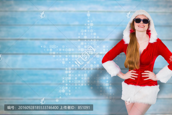 女人穿著圣誕裝戴眼鏡的復(fù)合形象