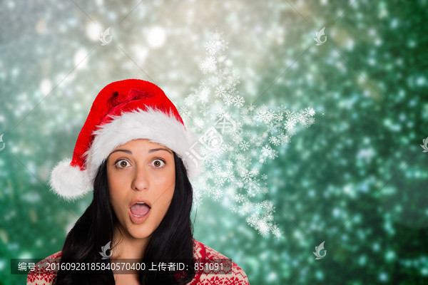 女人戴著圣誕帽驚訝的復(fù)合形象