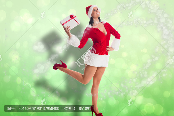 圣誕節(jié)打開禮物的女孩