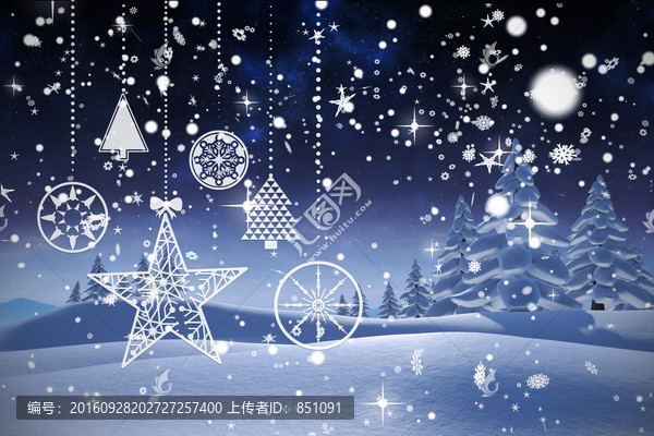 冷杉樹雪景中懸掛圣誕裝飾