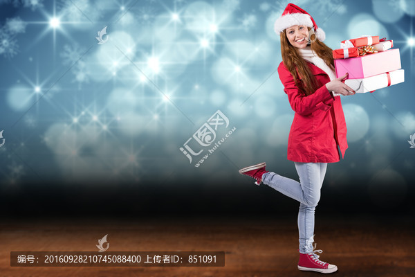 女人抱著一堆禮物的復(fù)合形象