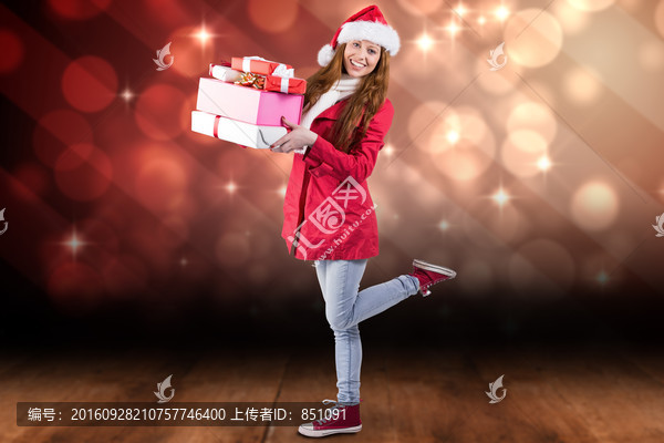 女人抱著一堆禮物的復(fù)合形象