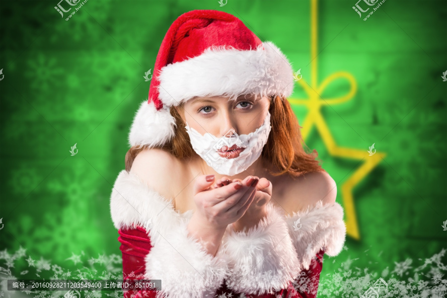 女人穿著圣誕裝的復(fù)合形象