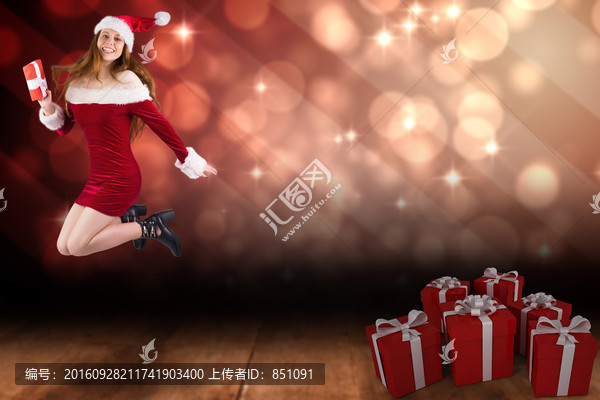 女人跳起來(lái)歡呼的復(fù)合形象