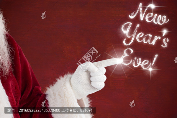 圣誕老人指著復(fù)合圖像